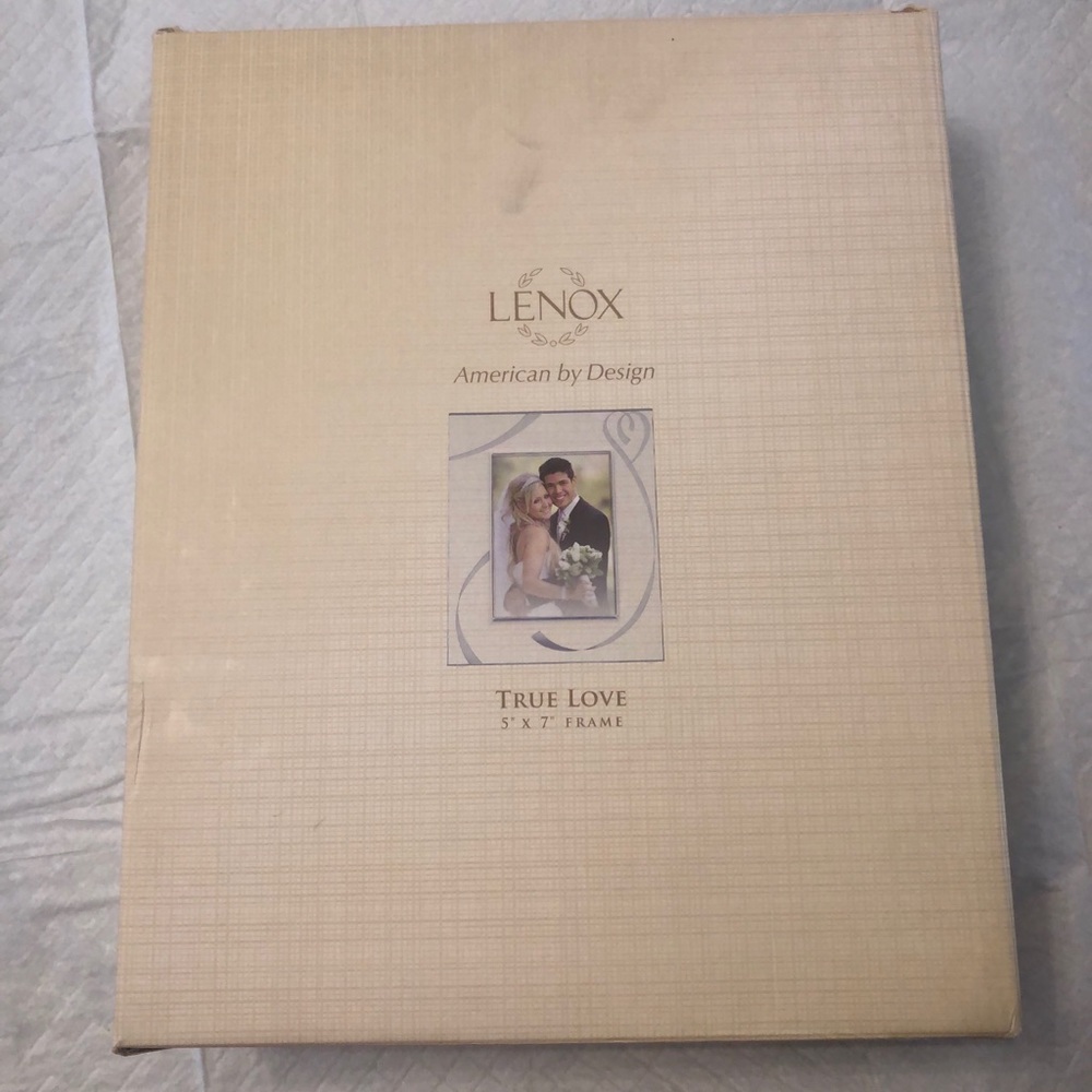 Lenox 5x7 crystal frame